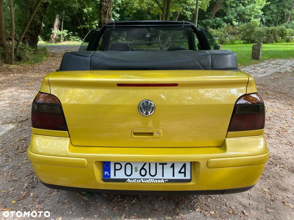 Volkswagen Golf - 10