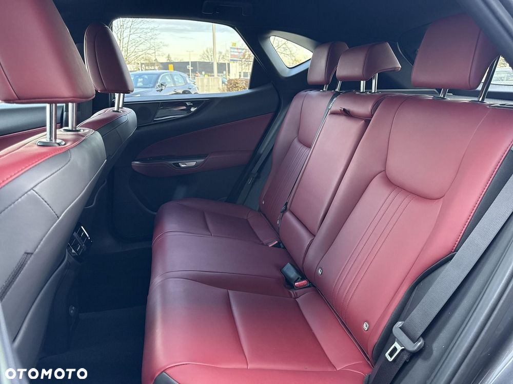 Lexus NX 350h Prestige AWD - 18