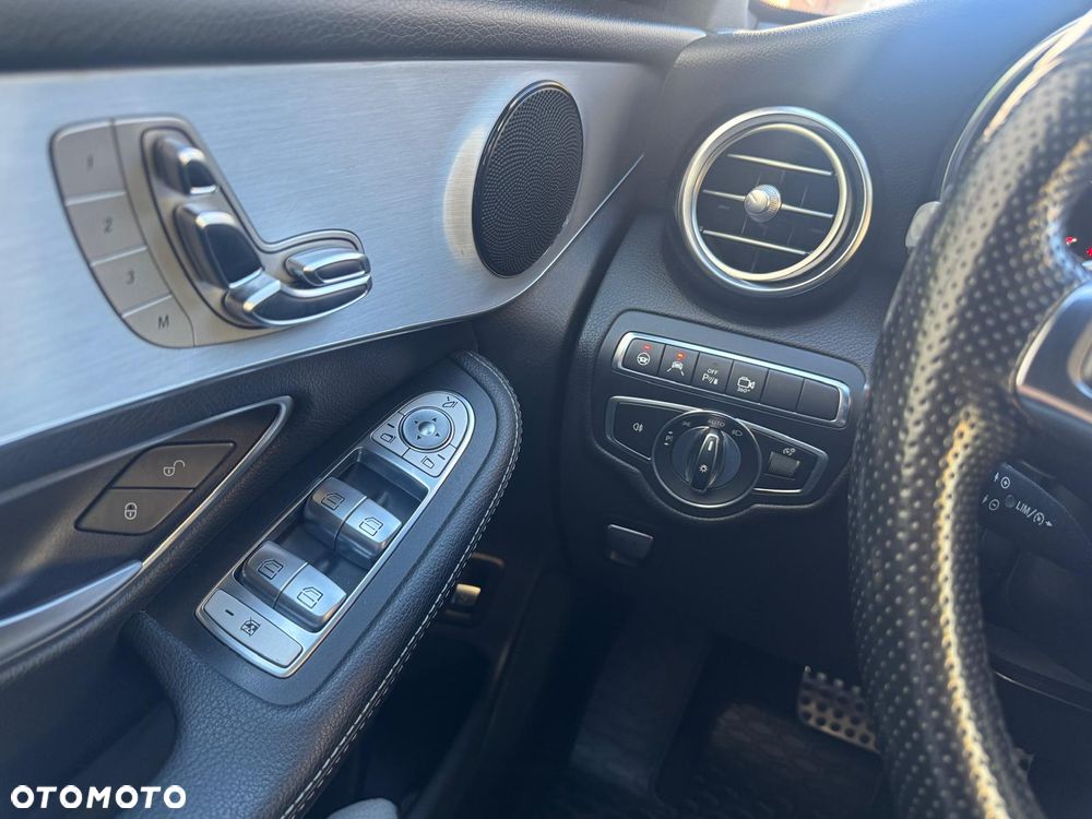Mercedes-Benz GLC 220 d 4Matic 9G-TRONIC - 34