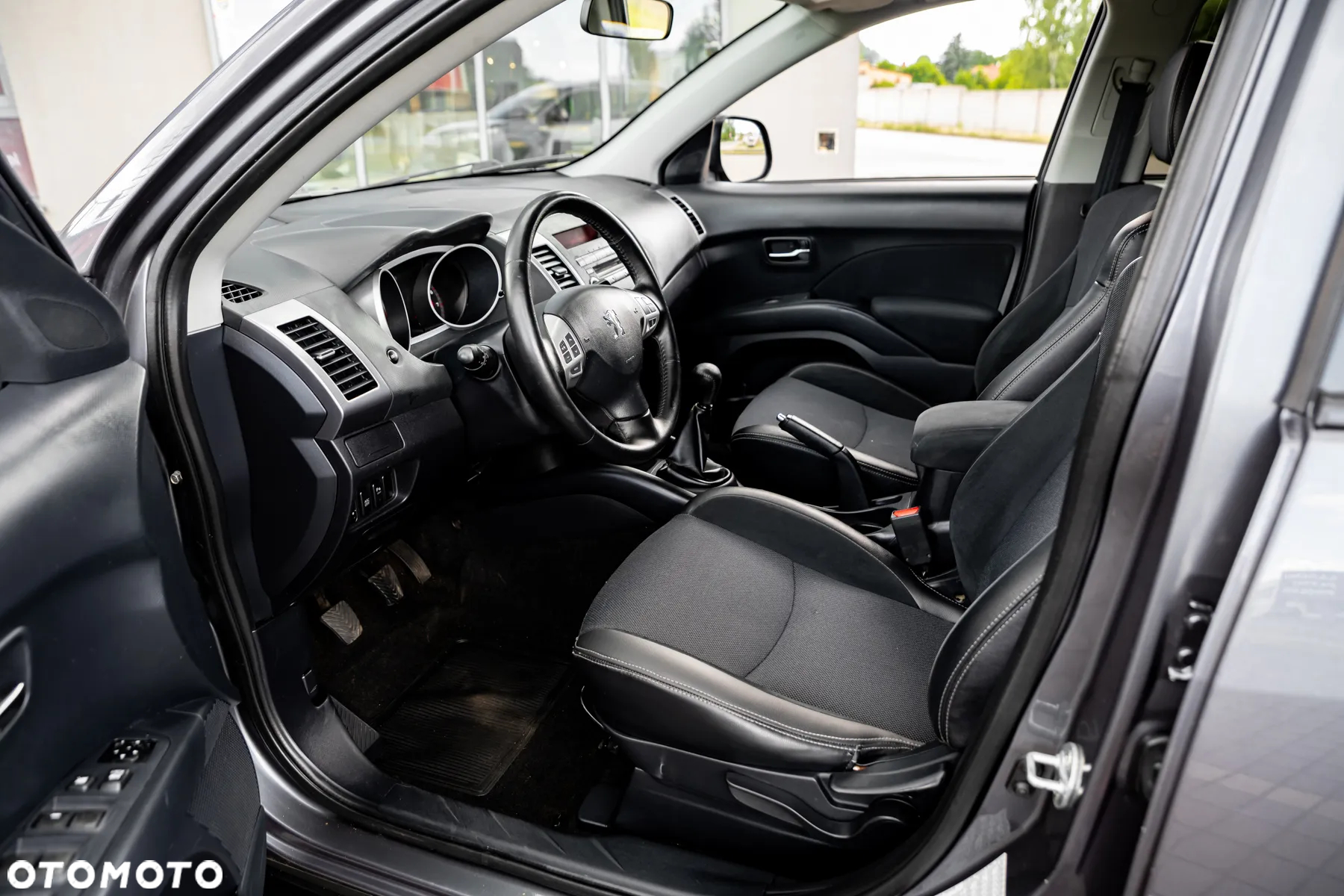 Peugeot 4007 7-Sitzer Sport - 19