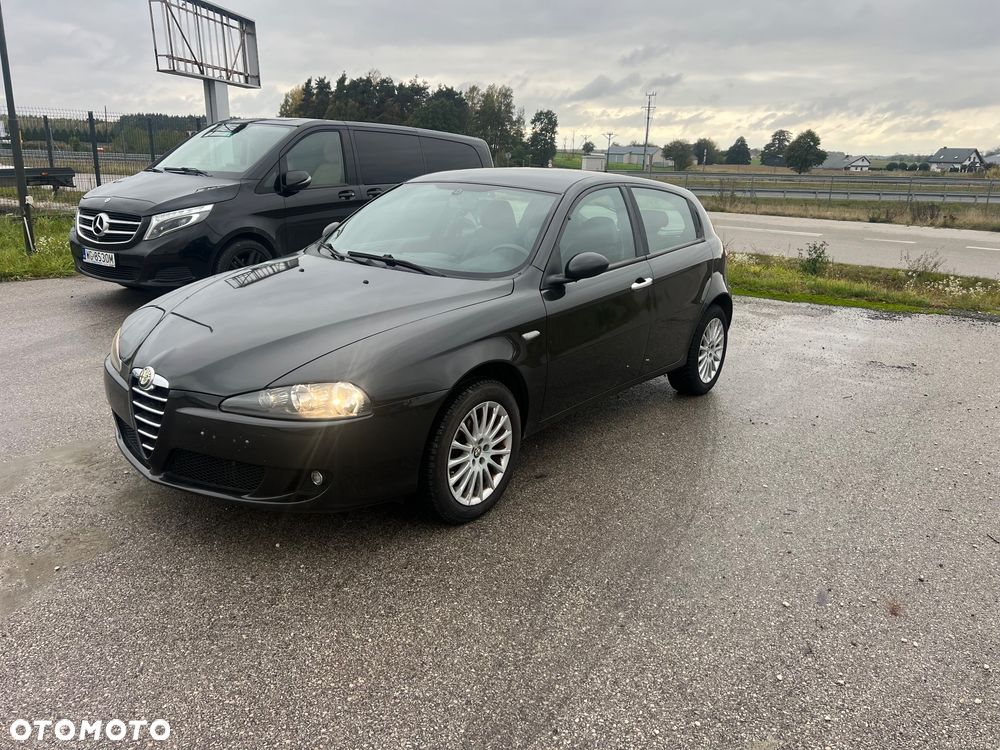 Alfa Romeo 147 1.9 JTD Impression - 1