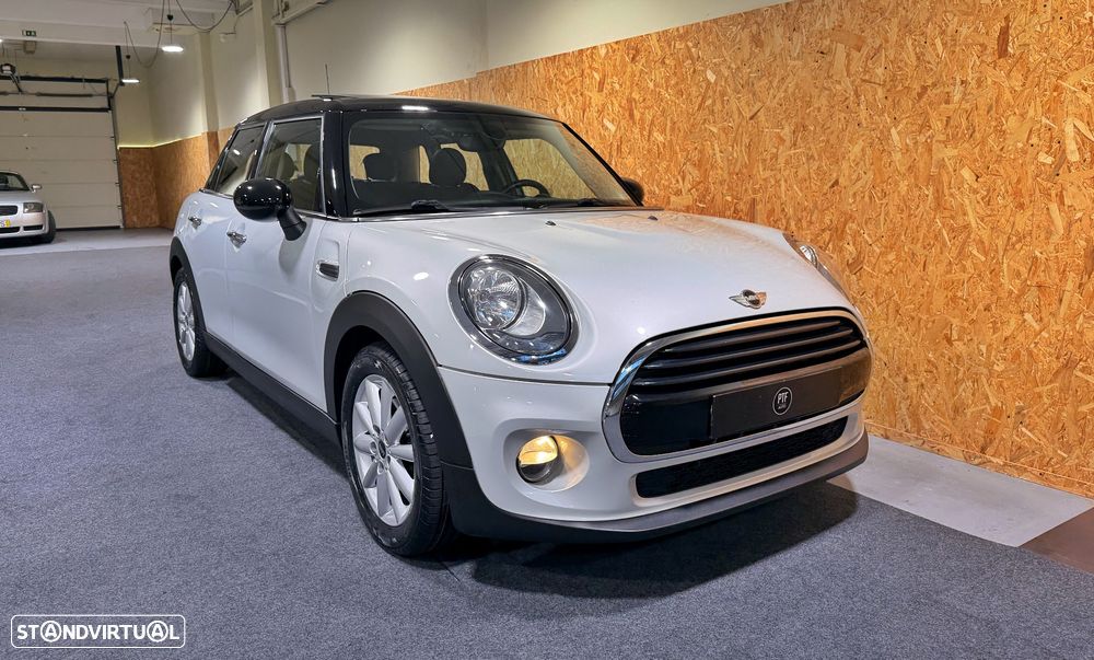 MINI 5 Portas Cooper Aut. Classic - 6