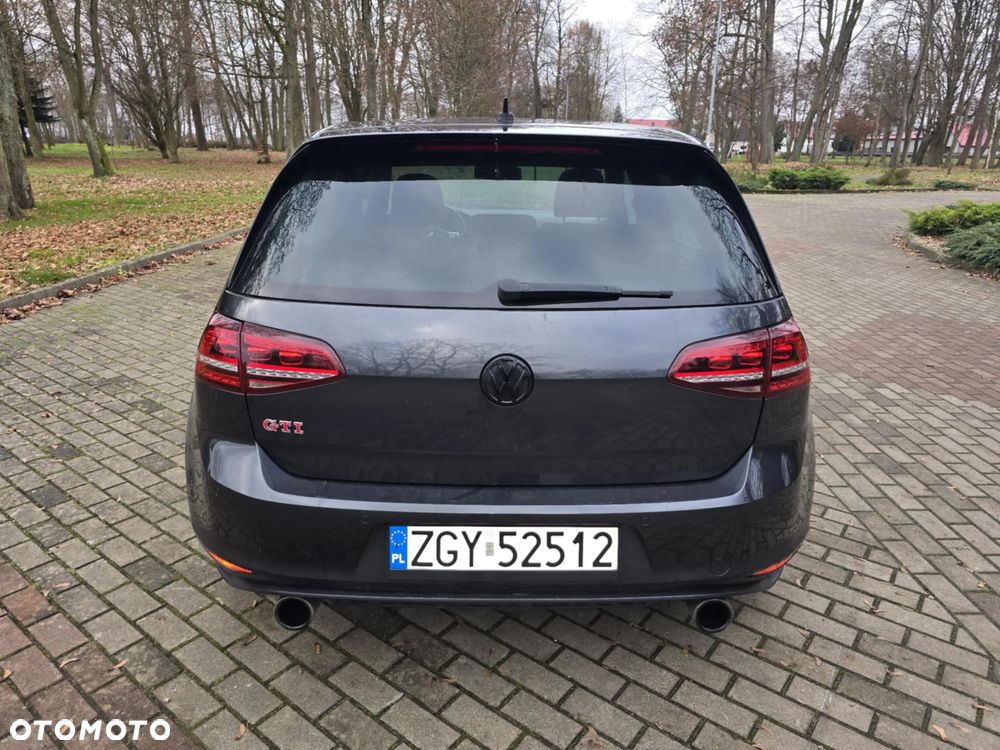 Volkswagen Golf GTI Performance BlueMotion Technology - 18