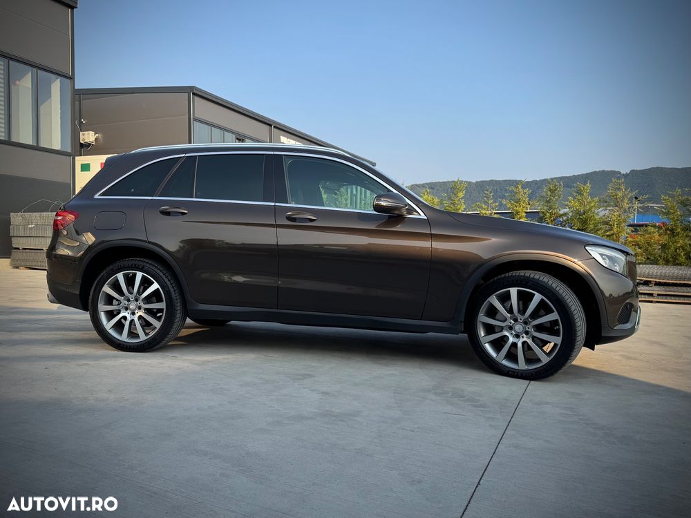 Mercedes-Benz GLC - 4