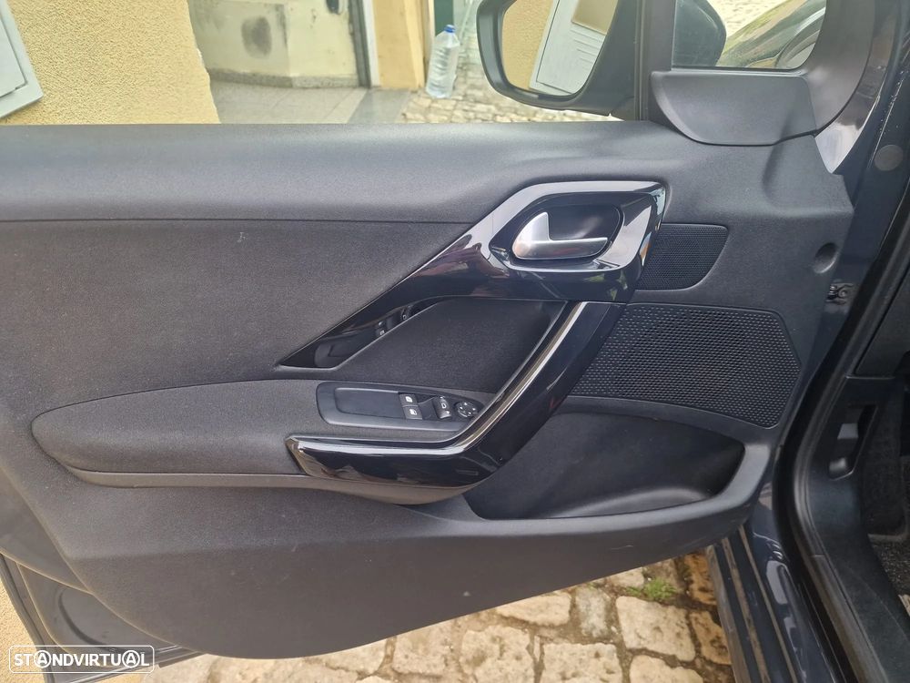Peugeot 208 1.6 BlueHDi Active - 6