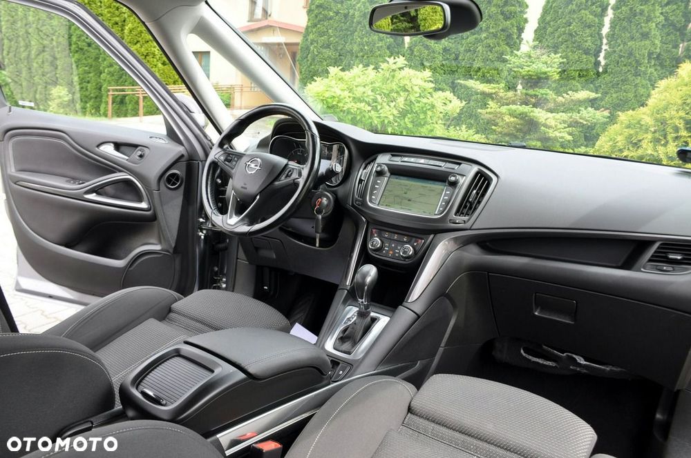 Opel Zafira - 25