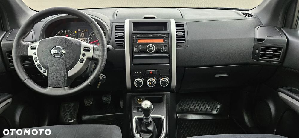 Nissan X-Trail 2.0 dCi 4x4 DPF Platinum - 8