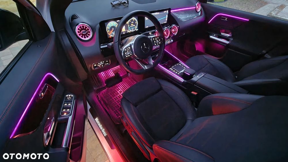 Mercedes-Benz GLA 200 AMG Line - 34