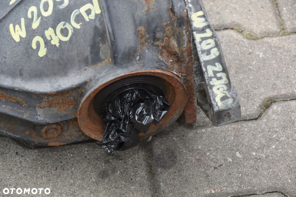 Mercedes CLK W209 most dyfer tyl 2.7 CDI 2.65 W203 - 6