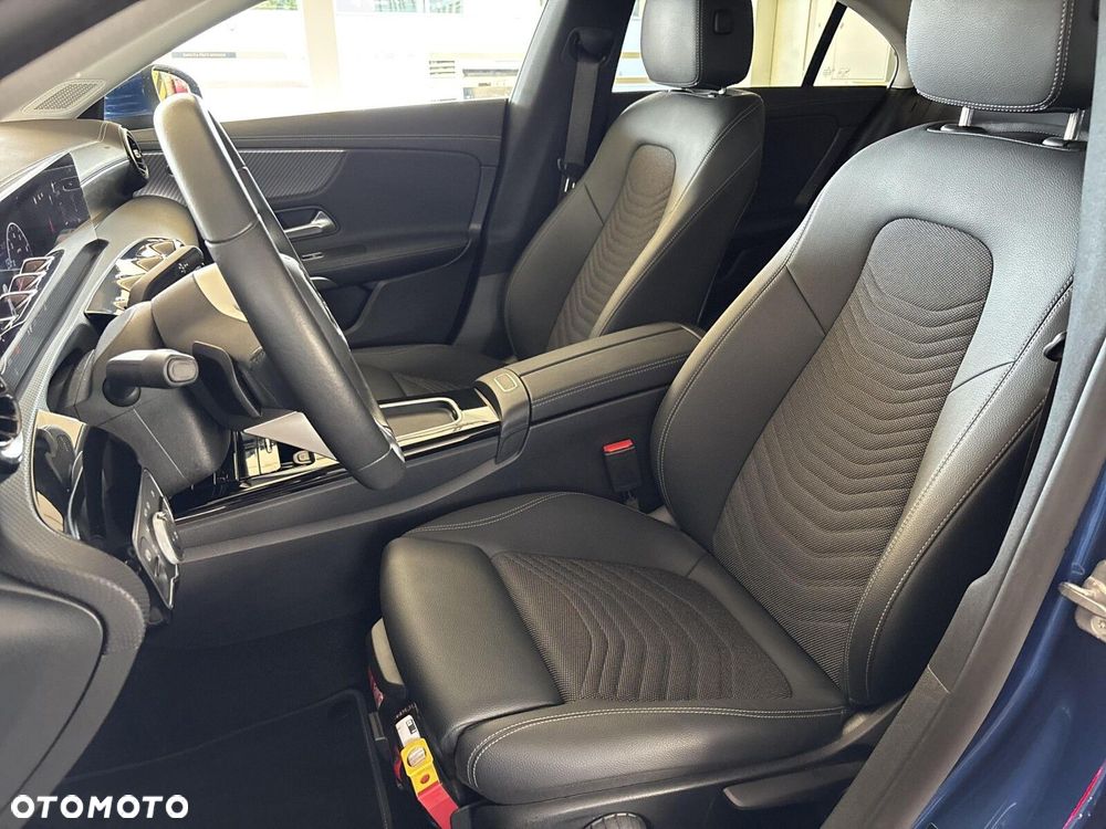 Mercedes-Benz CLA - 15