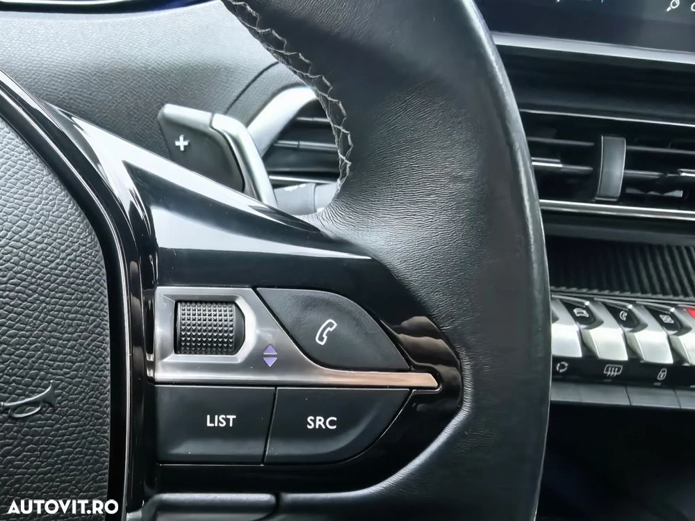 Peugeot 3008 Plug-In Hybrid 225 e-EAT8 Allure Pack - 23