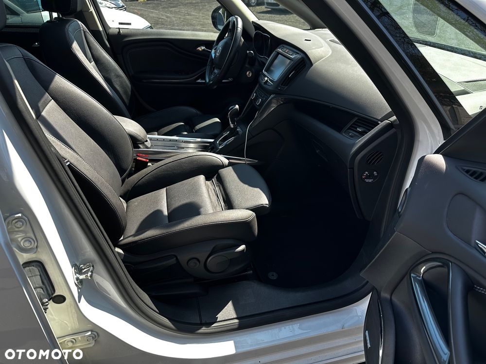 Opel Zafira - 15