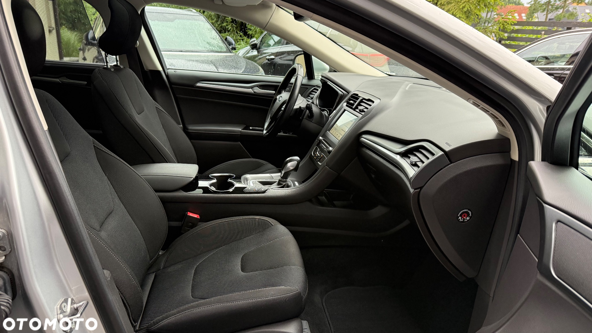 Ford Mondeo 2.0 TDCi Ambiente Plus PowerShift - 33
