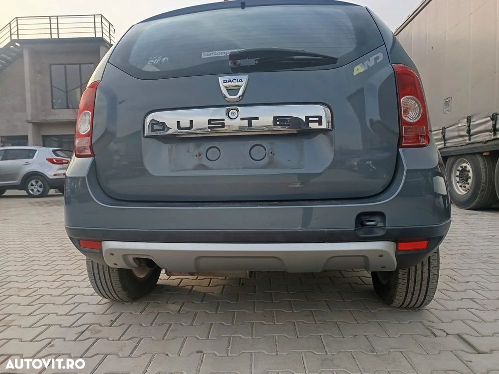 Dezmembram Dacia Duster 2012, 1.5 dci, cutie de viteze manuala, 4x4 - 5