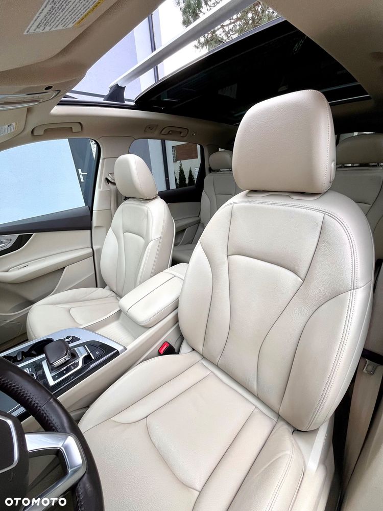 Audi Q7 - 11