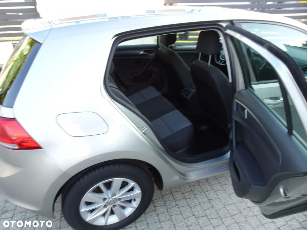 Volkswagen Golf 1.2 TSI BMT Trendline - 17