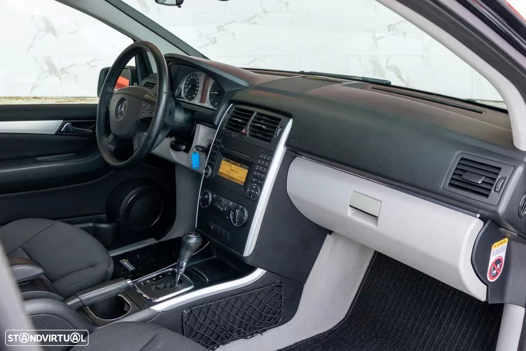 Mercedes-Benz B 200 CDi Autotronic - 13