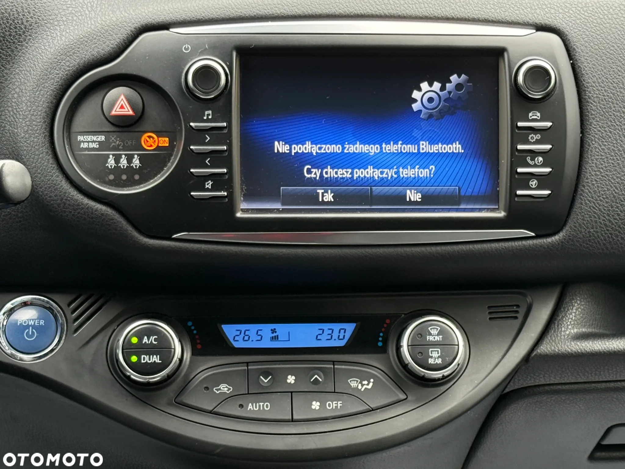 Toyota Yaris Hybrid 100 Selection Passion - 8