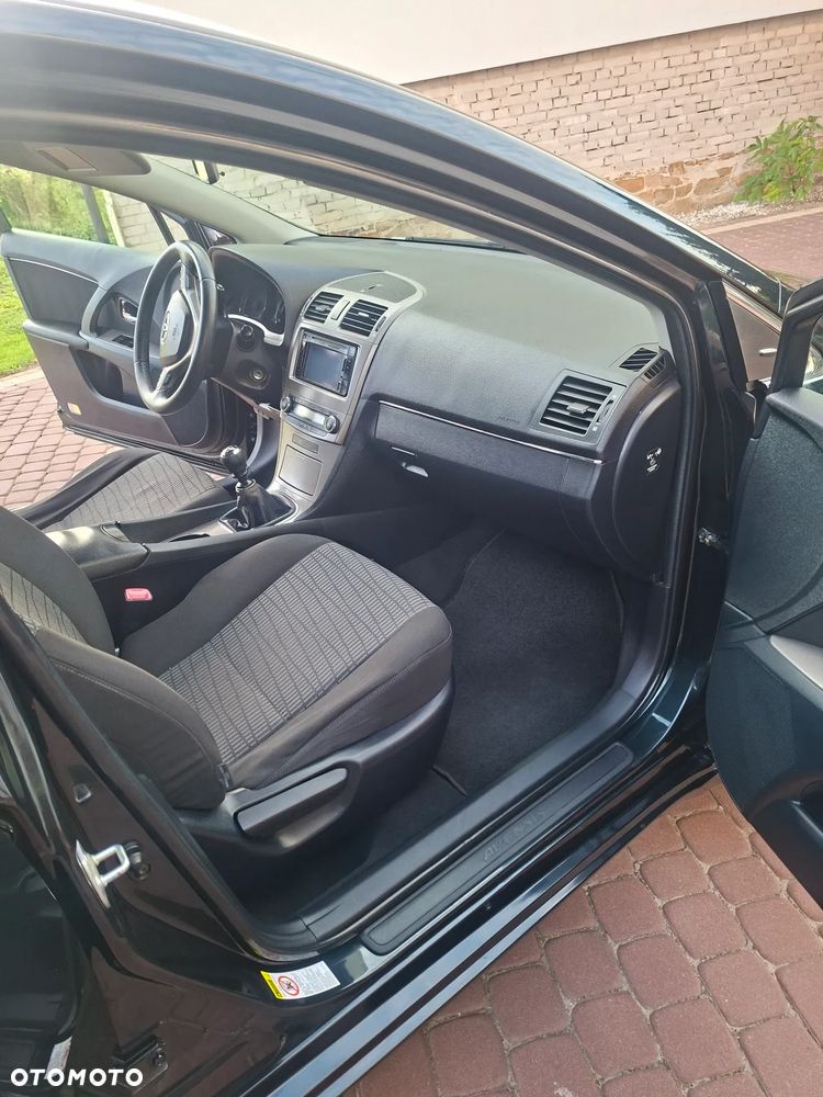 Toyota Avensis 1.8 Edition - 9