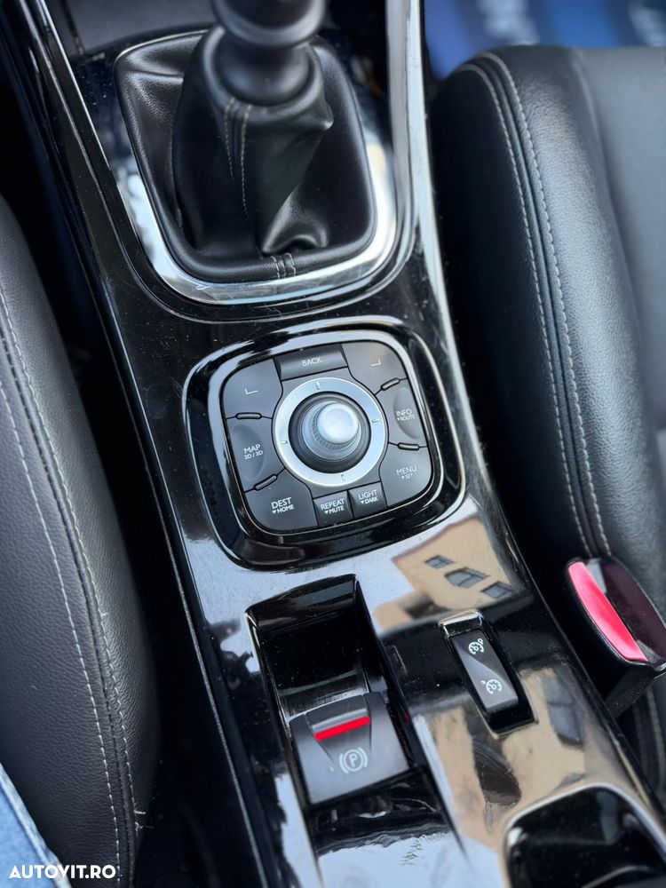 Renault Megane ENERGY dCi 110 Start & Stop Bose Edition - 16