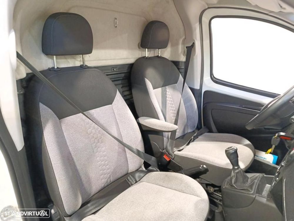 Fiat Fiorino .3 M-jet Adventure c/IVA - 6
