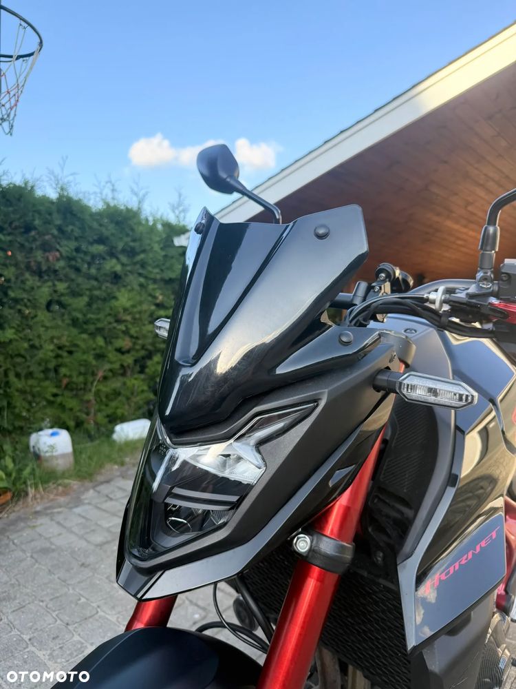 Honda CB - 12
