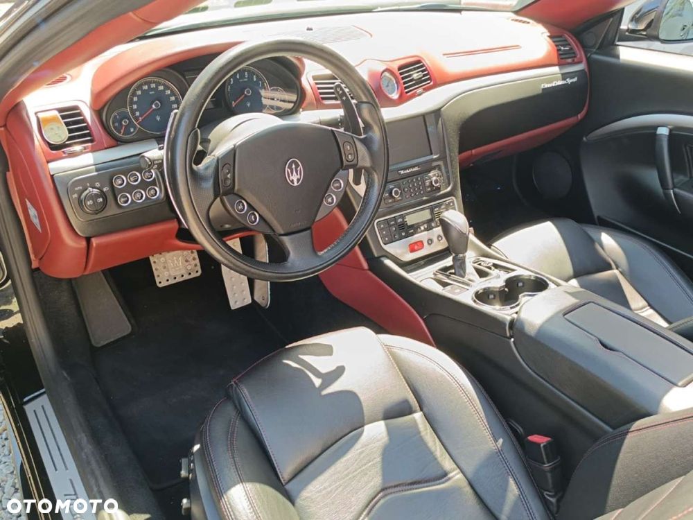 Maserati GranCabrio - 21