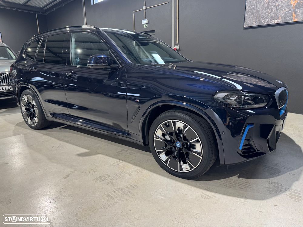BMW iX3 M Sport Impressive - 2