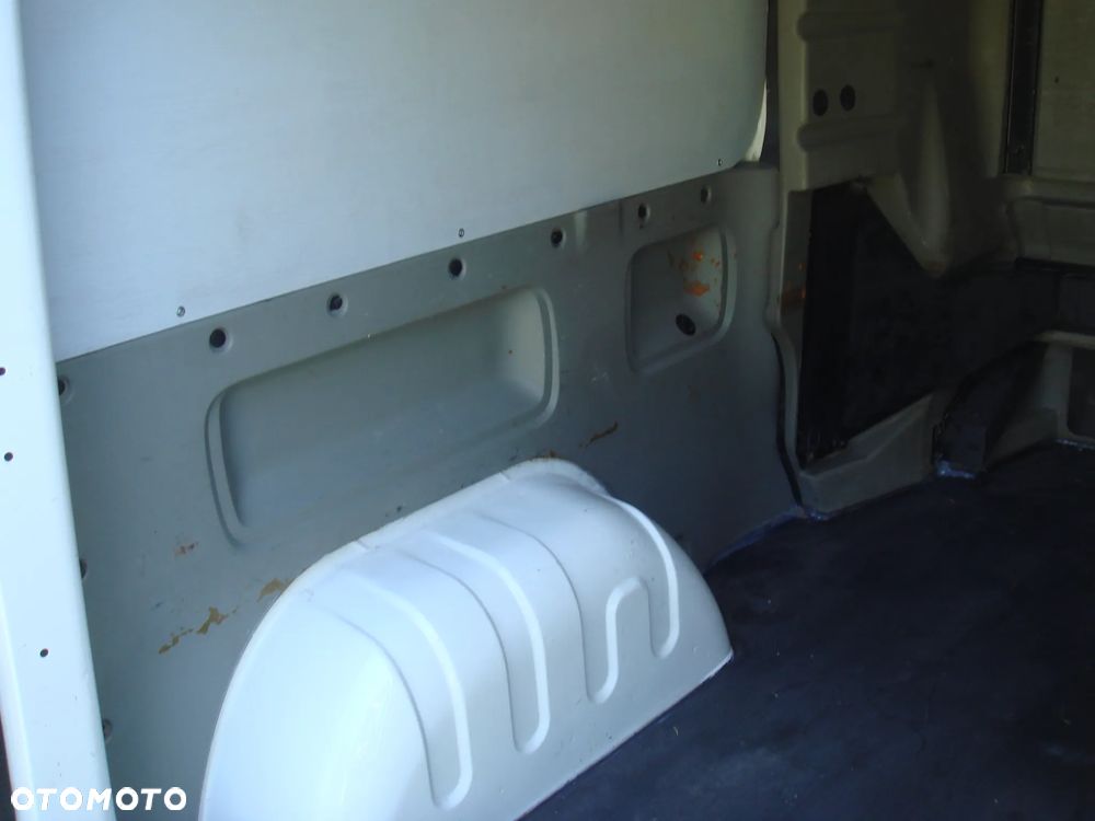 Renault Trafic - 15
