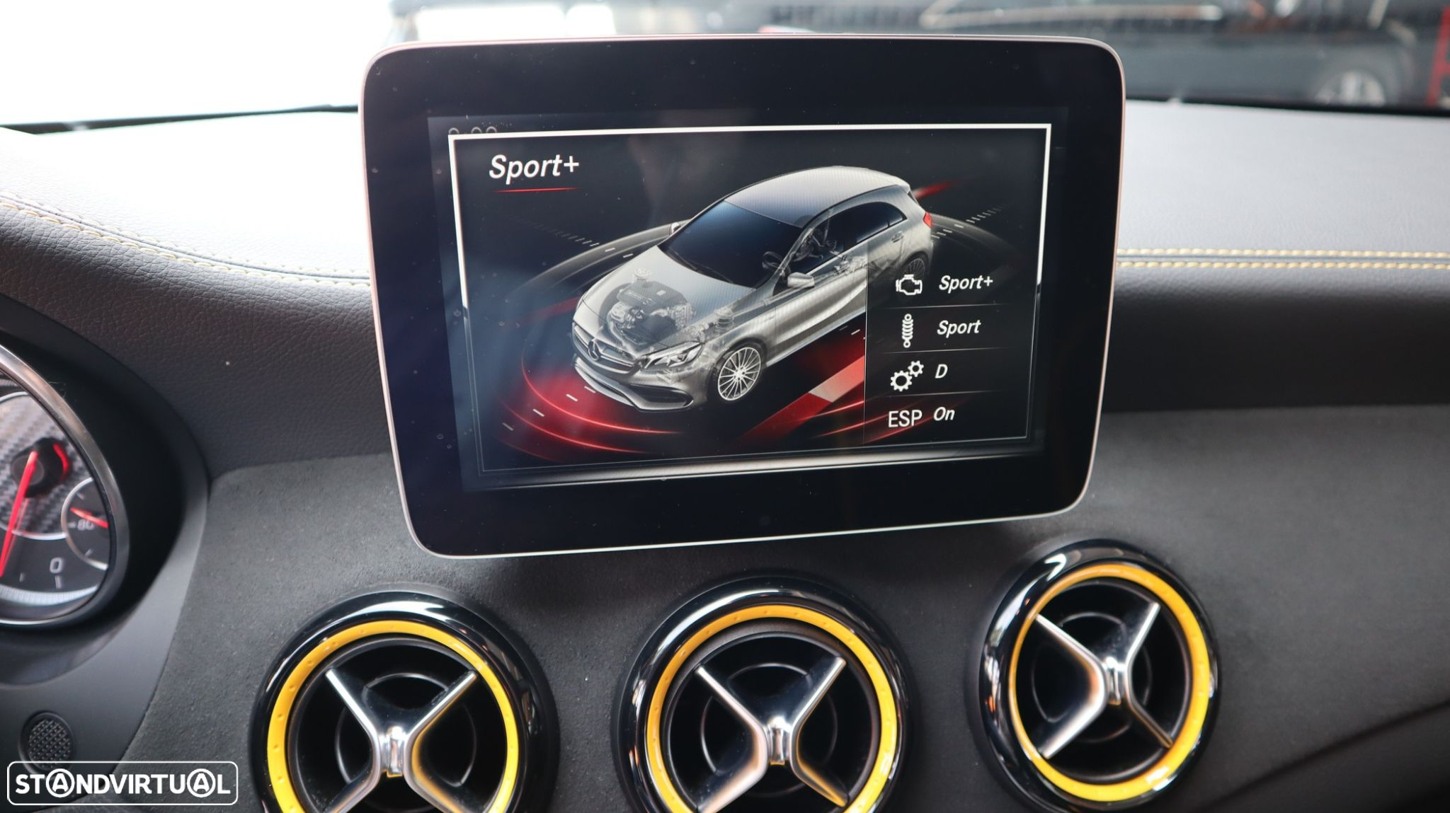 Mercedes-Benz A 45 AMG 4-Matic - 29
