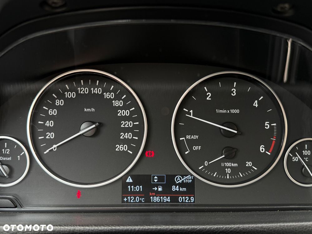 BMW Seria 3 318d Blue Performance Luxury Line - 12
