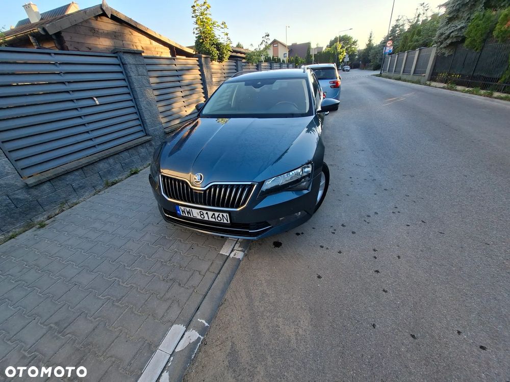 Skoda Superb 2.0 TDI Ambition - 21