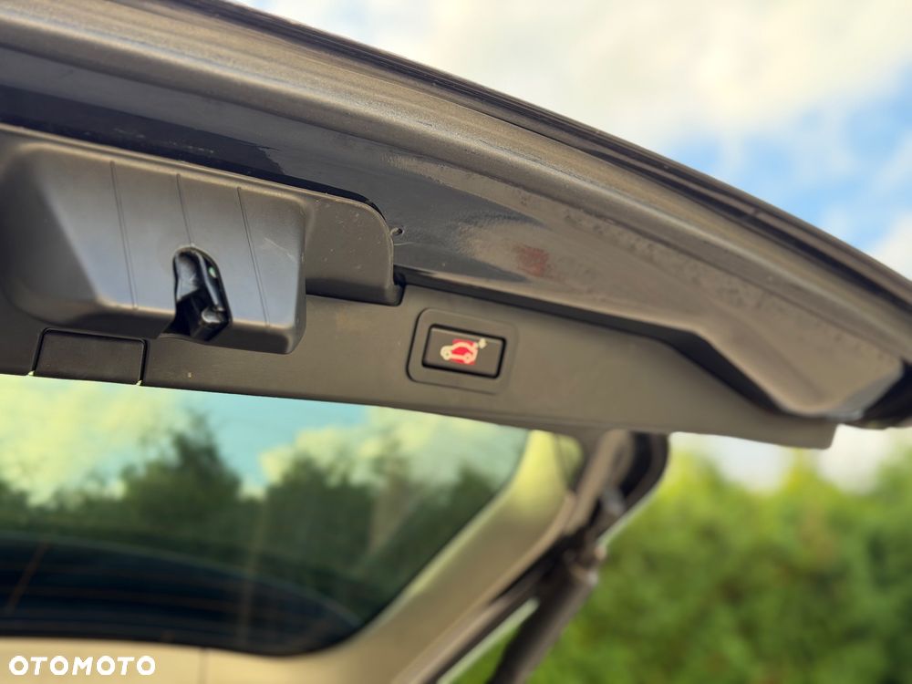 BMW X5 xDrive35i - 11