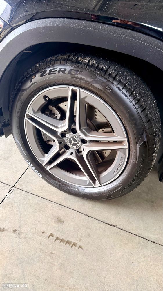 Mercedes-Benz GLB 220 d AMG Line - 11