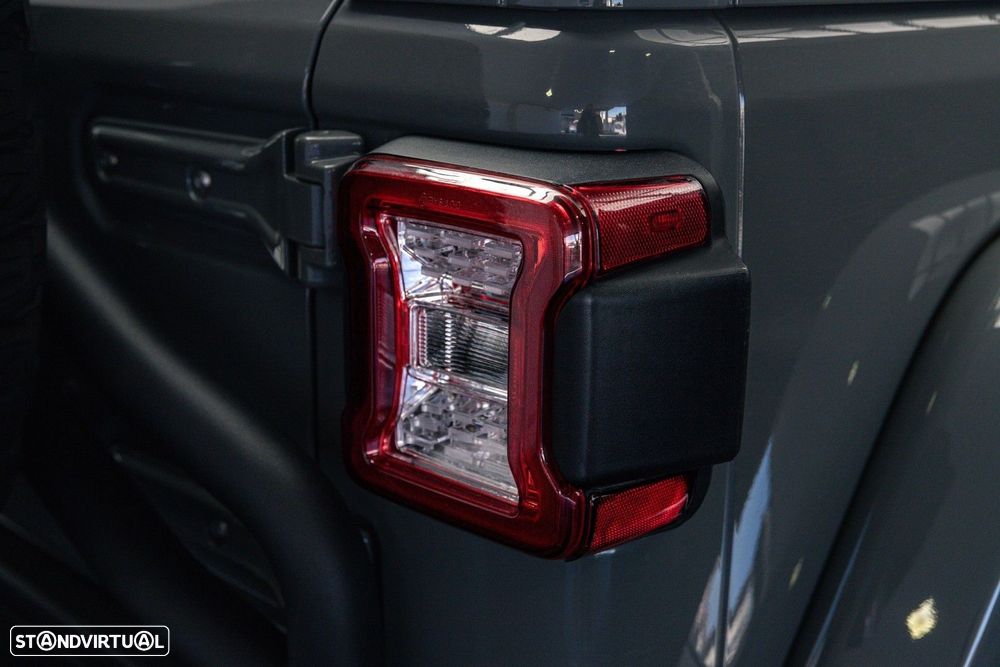 Jeep Wrangler Unlimited 2.2 CRD Sport AT - 22