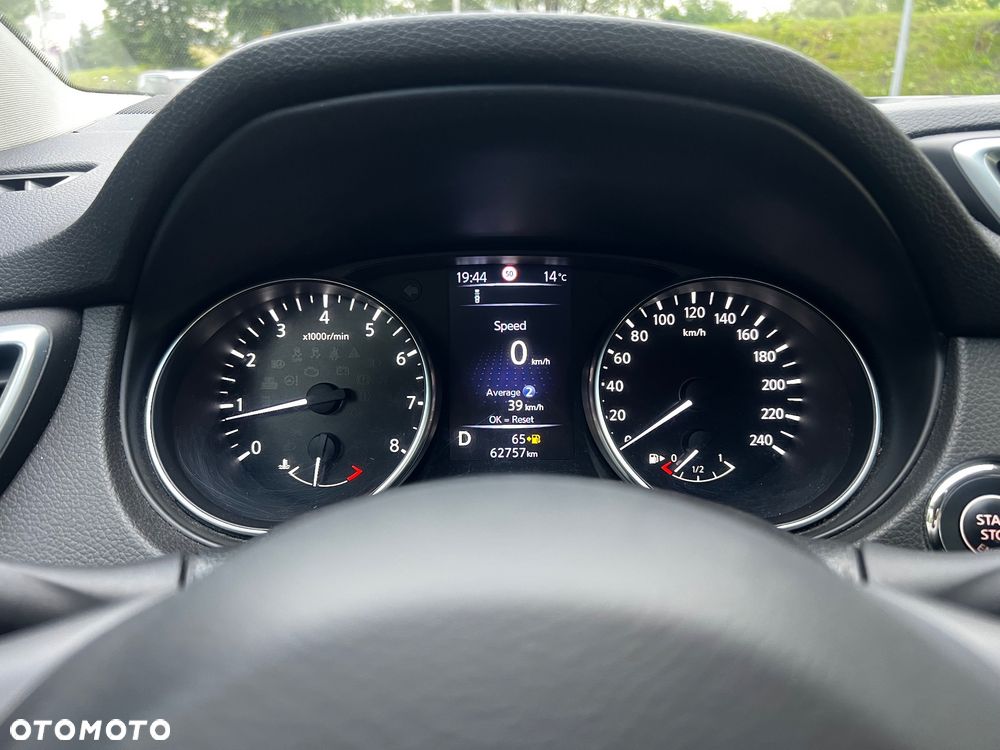 Nissan Qashqai 1.6 360 CVT - 17