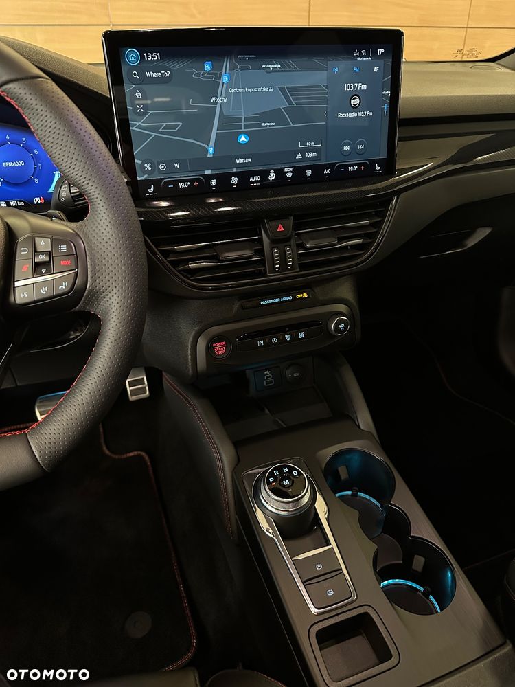 Ford Focus 2.3 EcoBoost ST X - 19