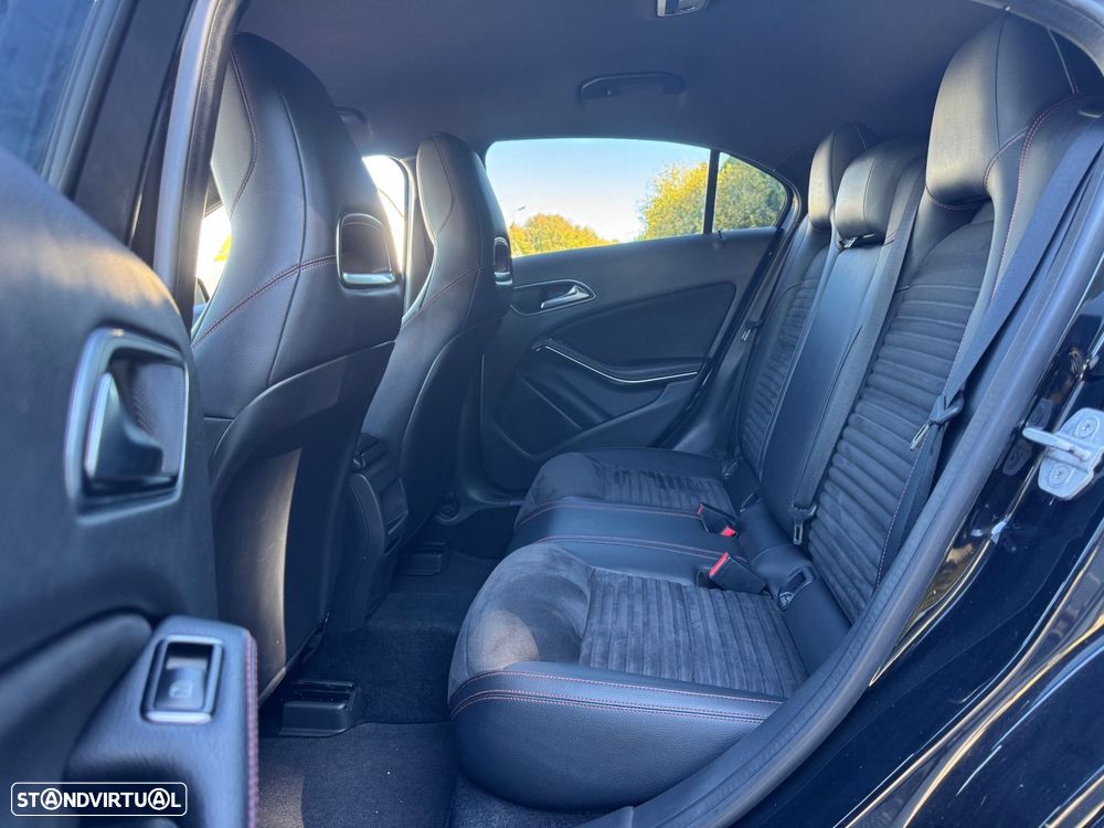 Mercedes-Benz A 200 CDi BE AMG Line - 13