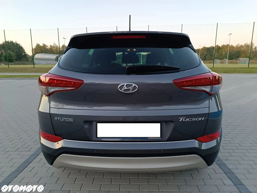 Hyundai Tucson 1.6 GDI BlueDrive Style 2WD - 16