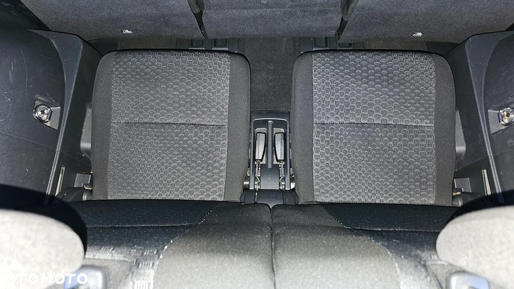 Toyota Verso 1.6 7-Sitzer Comfort - 27