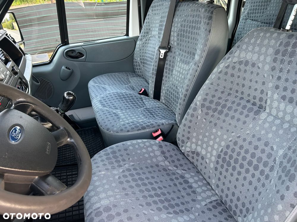 Ford Transit - 10