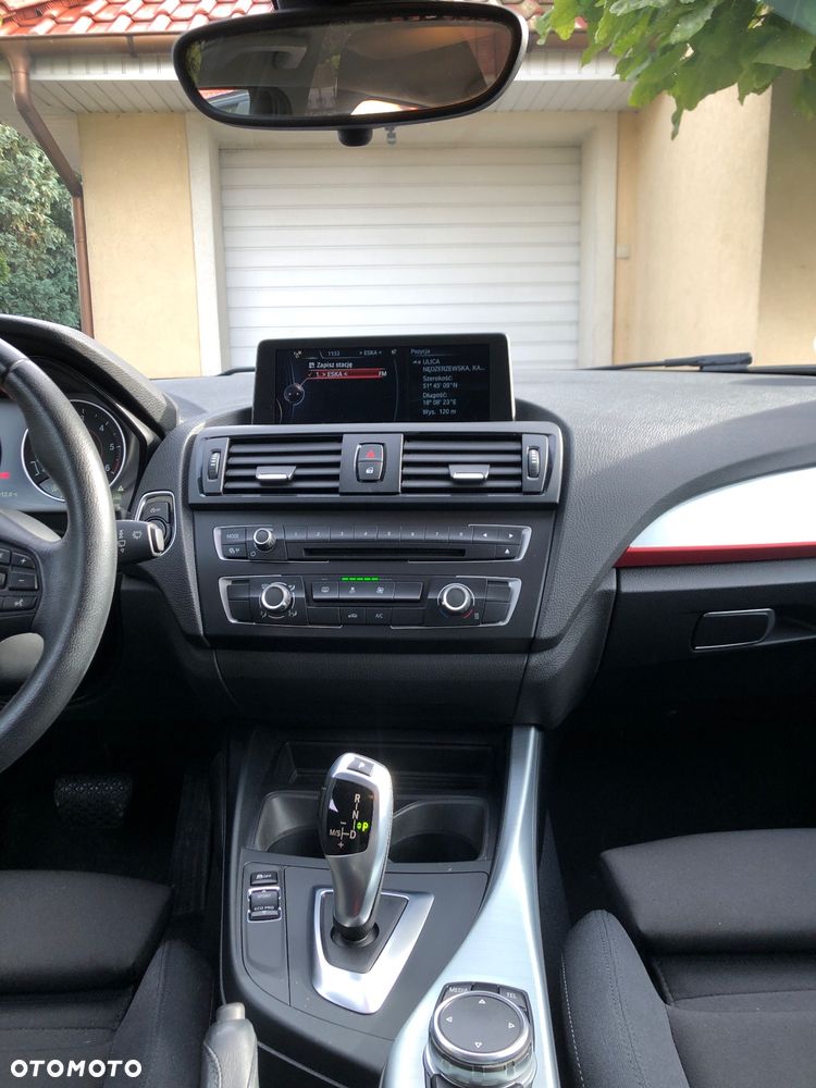 BMW Seria 1 118d Sport Line - 9