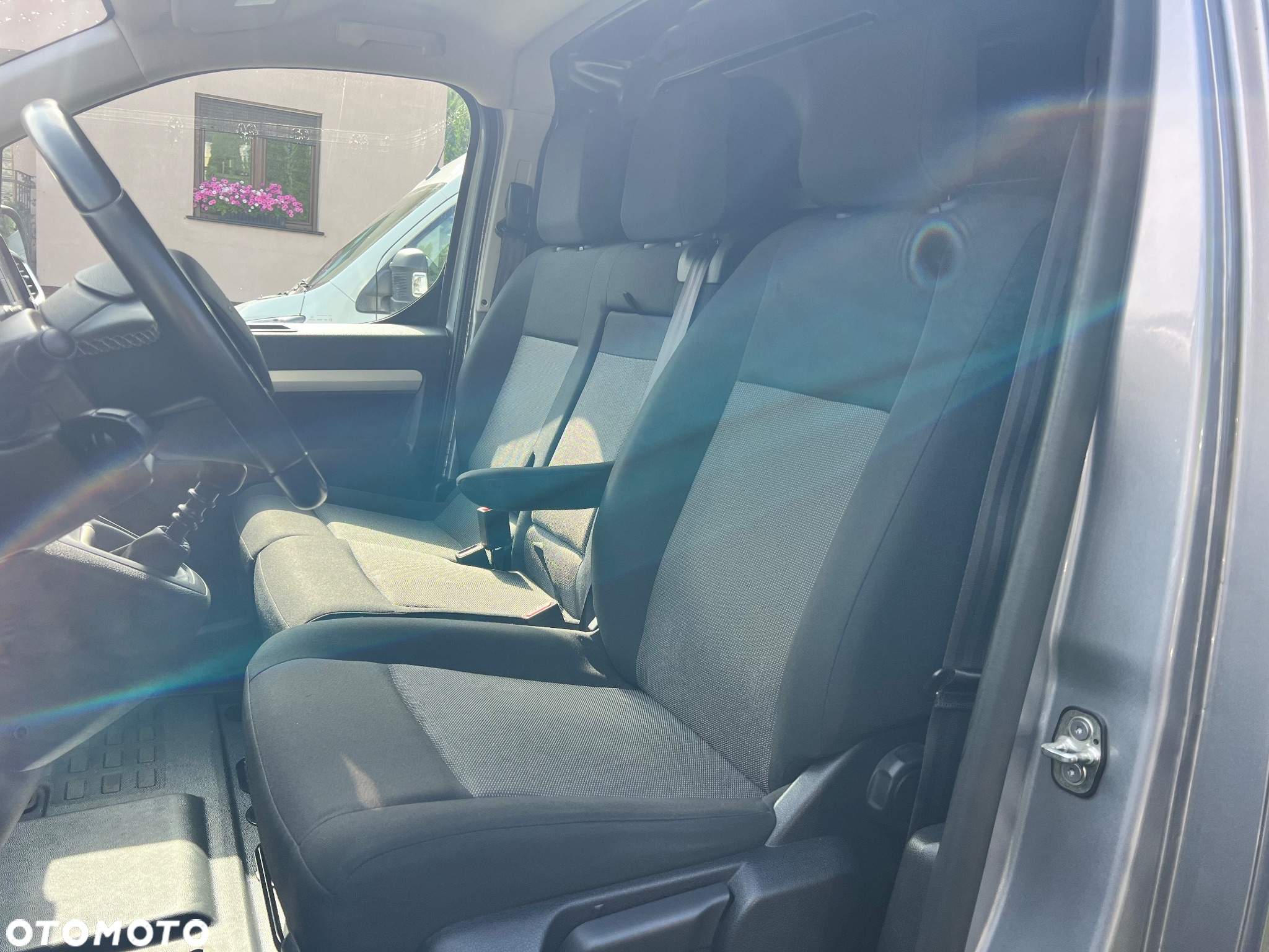 Opel Vivaro - 38