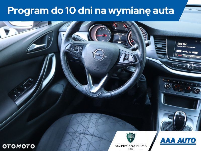 Opel Astra - 9