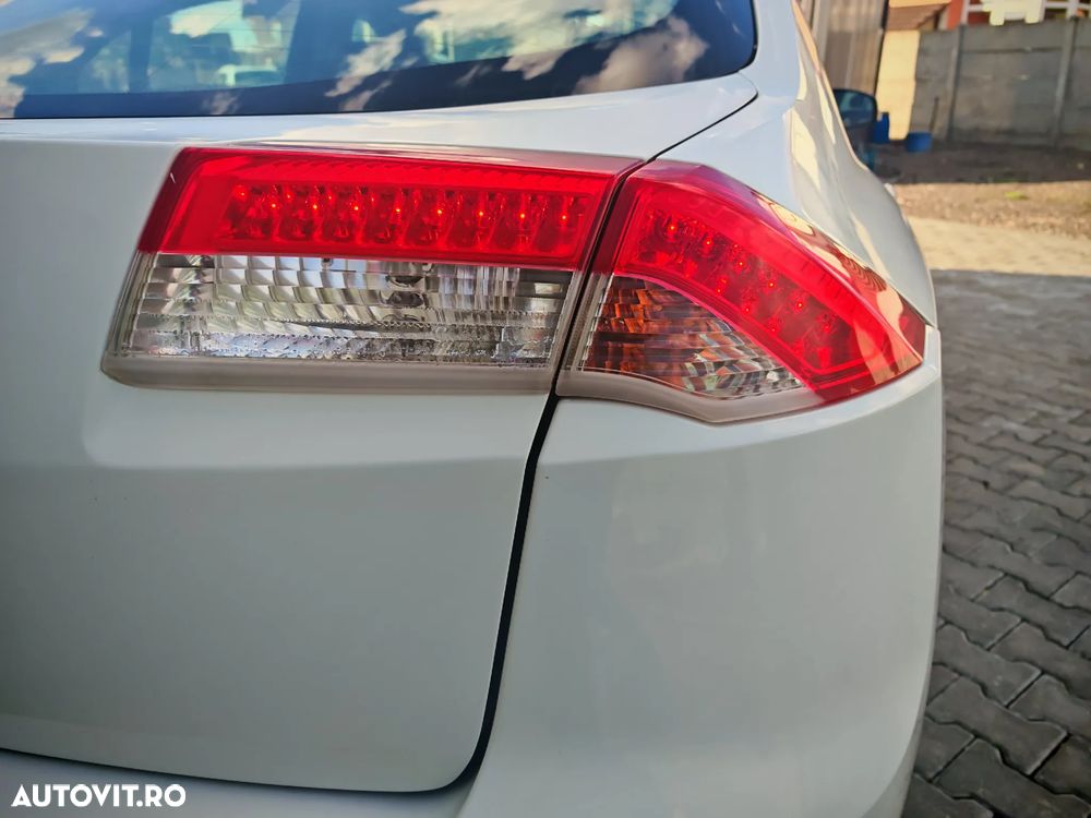 Renault Laguna dCi 110 FAP Dynamique - 14