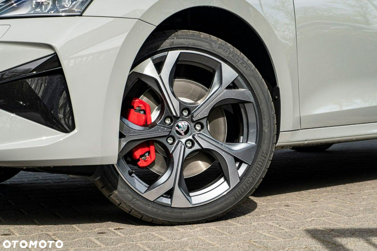Skoda Octavia 2.0 TSI RS DSG - 4