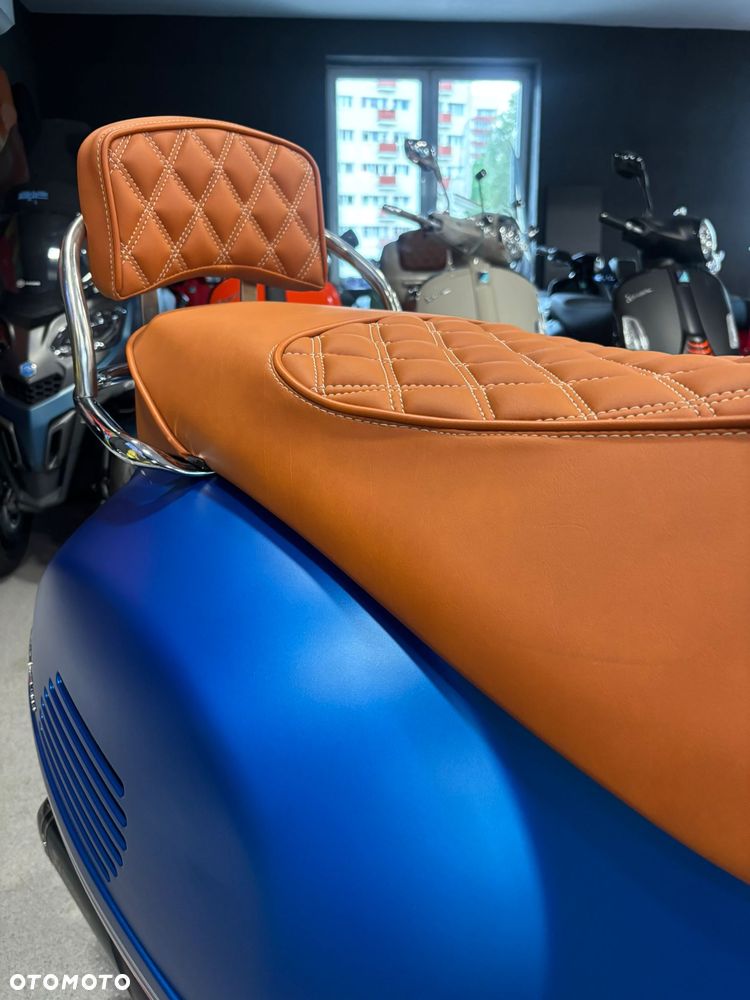 Vespa GTS - 8