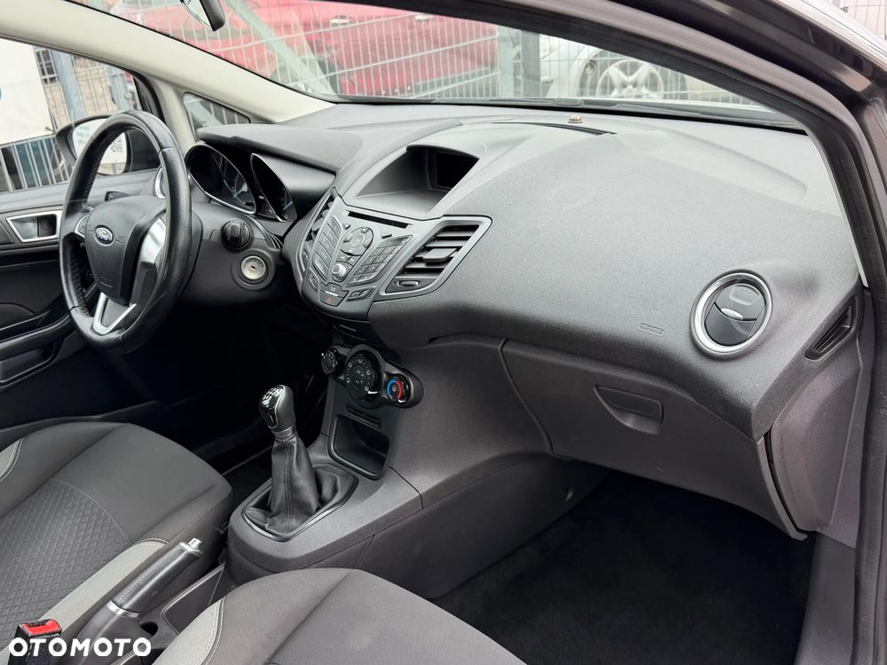 Ford Fiesta 1.5 TDCi SYNC Edition - 13