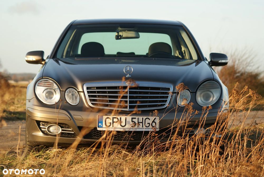 Mercedes-Benz Klasa E - 9