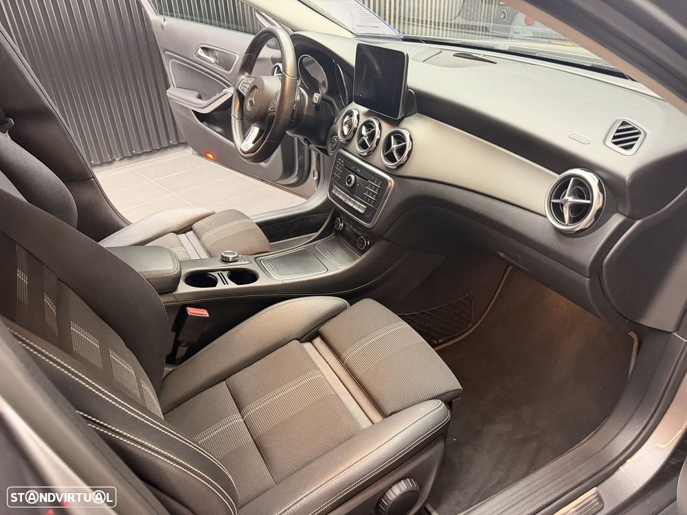 Mercedes-Benz GLA 180 CDi Aut. - 15